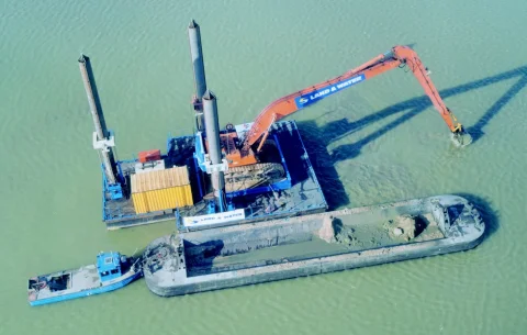Dredging (Dip tarama ve zemin islahı)
