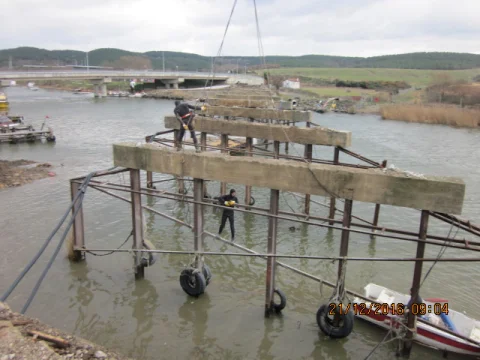 İskele ve köprü yıkım