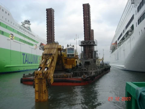 Dredging (sea floor excavation and remediation)